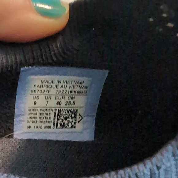 Converse Dark Blue Low-Top Sneakers - Picture 2 of 4